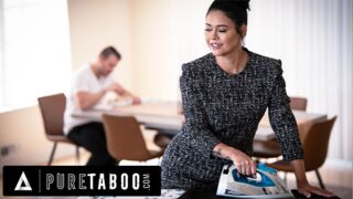 Szívdöglesztő MILF csábítja el a gyászoló mostohafiát a Pure Taboo legújabb videójában