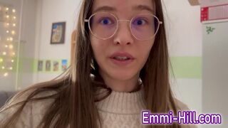 Fiatal egyetemista bige extrém spriccelése tanárral