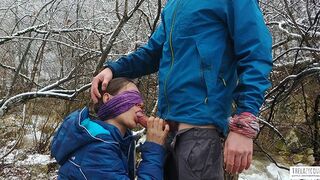 Nyilvános cidázás és sperma lenyelés a hegyvidéki folyó partján
